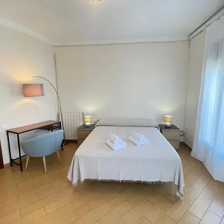 Rooms Valencia Semesterbostad *