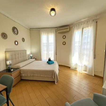 度假居 Rooms Valencia 巴塞罗那