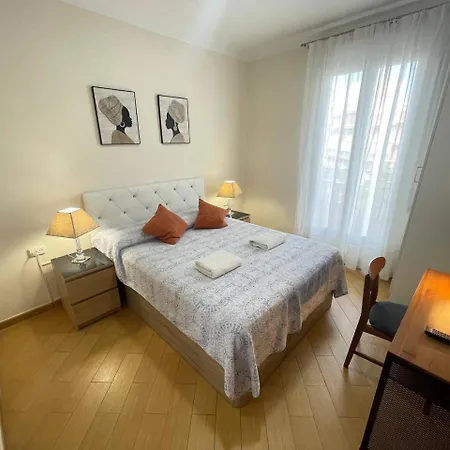度假居 Rooms Valencia *